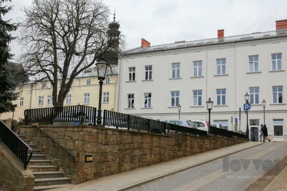 Artrooms Pokoje Goscinne Krosno Esterno foto