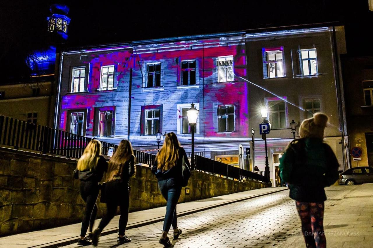Artrooms Pokoje Goscinne Krosno Esterno foto